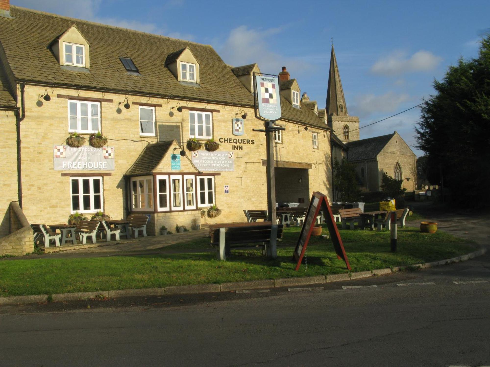 The Chequers Inn Cassington Экстерьер фото