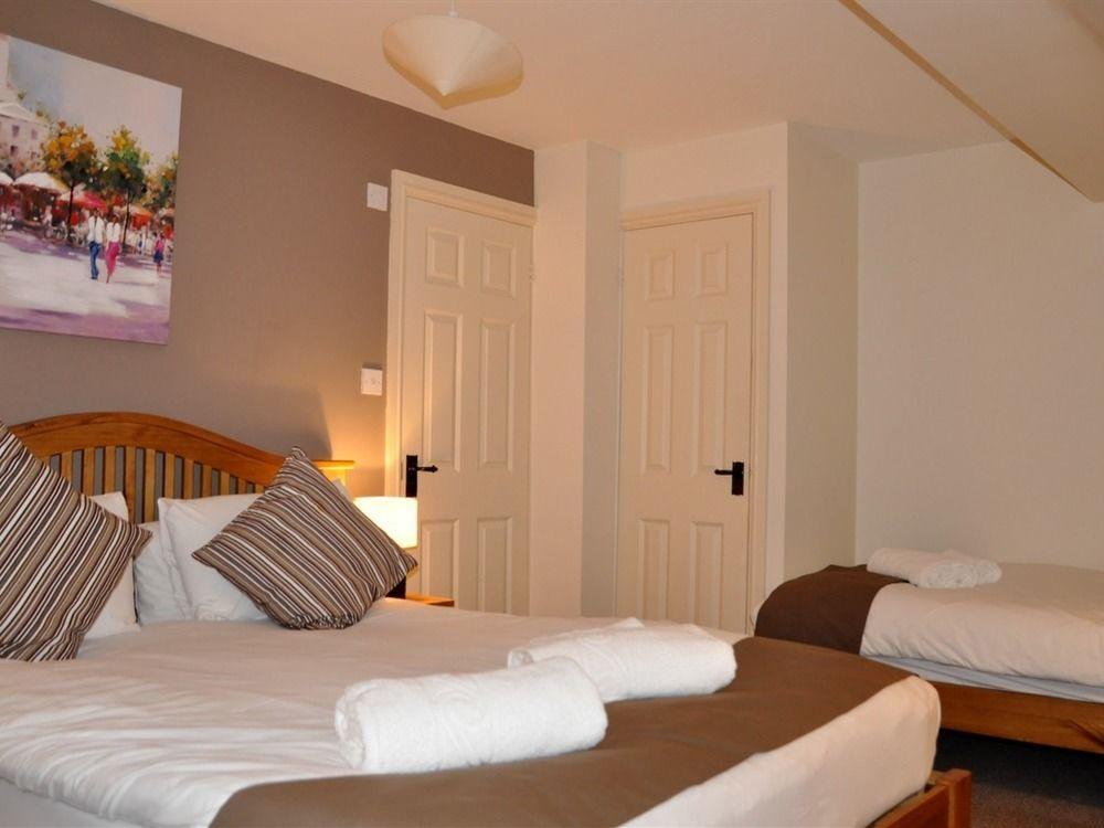 The Chequers Inn Cassington Экстерьер фото
