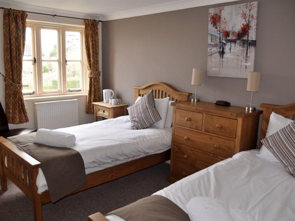 The Chequers Inn Cassington Экстерьер фото