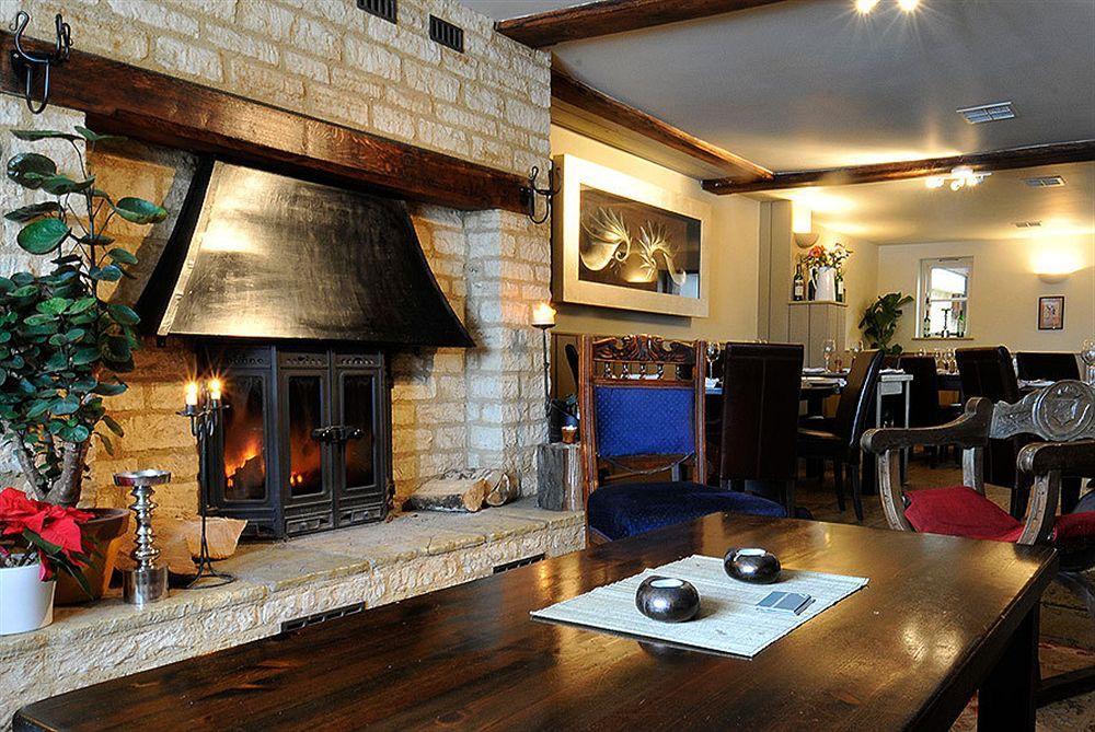 The Chequers Inn Cassington Экстерьер фото