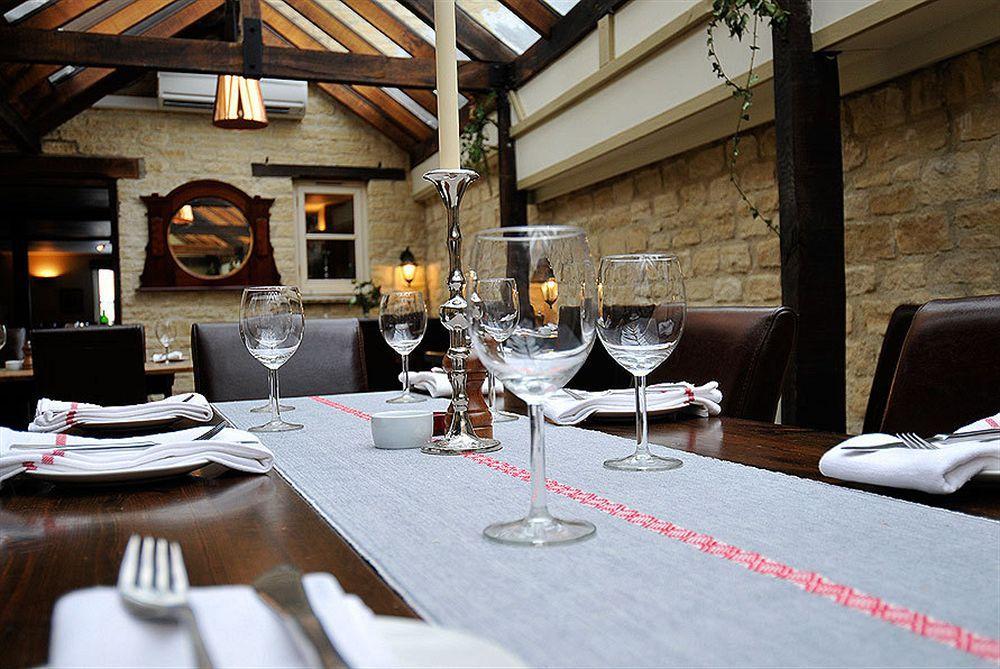 The Chequers Inn Cassington Экстерьер фото