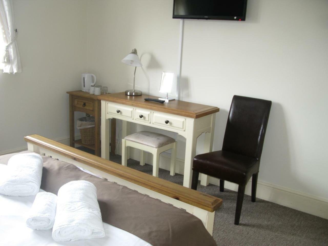 The Chequers Inn Cassington Номер фото